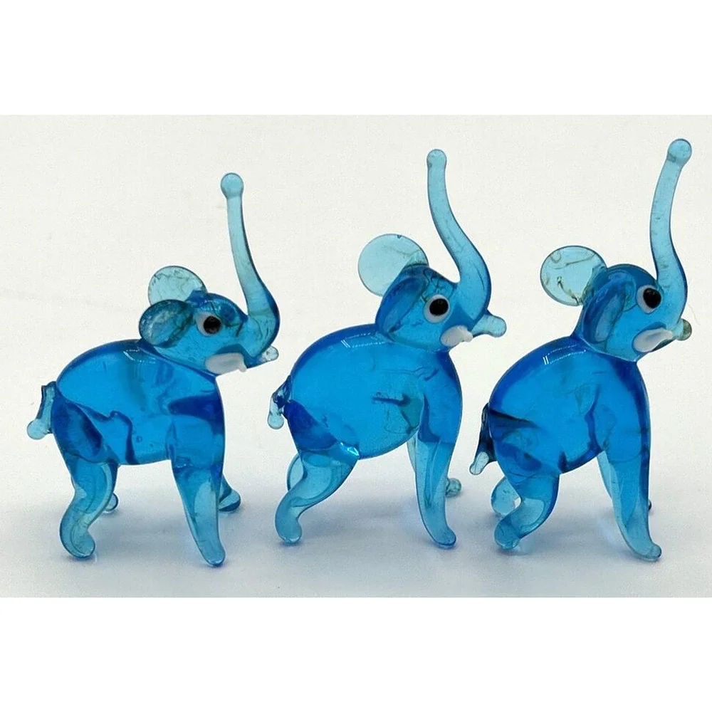 Vintage Unique Blue Elephant Glass Figurines‎ Set of 3 SKU PB197